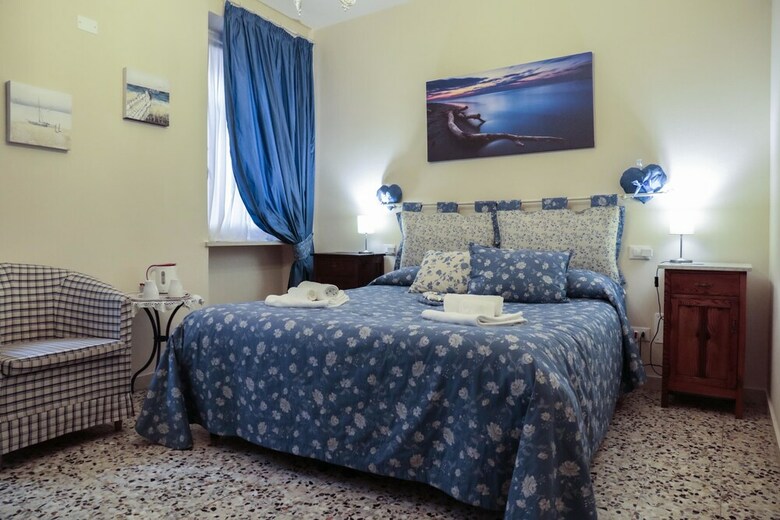 Le Finestre Sul Borgo B&B