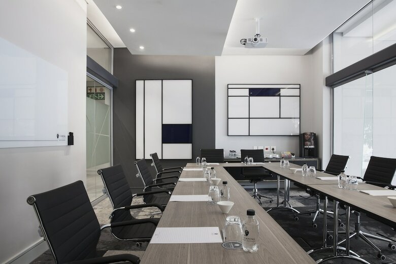 Hotel The Capital On The Park