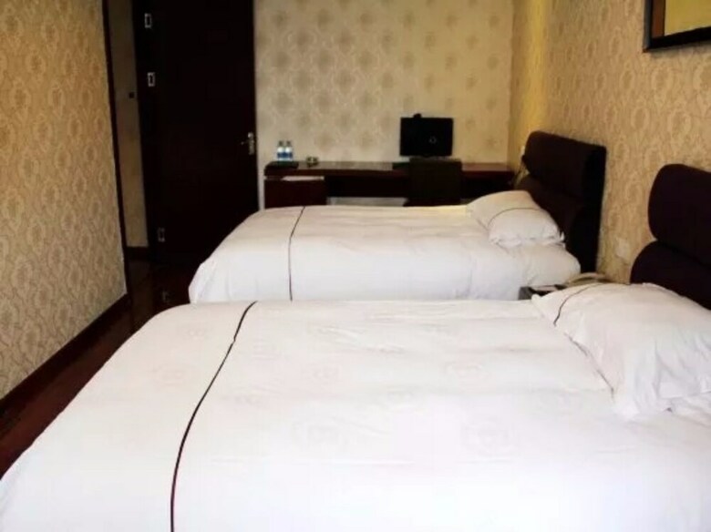 Yiwu Bai Heng Hotel