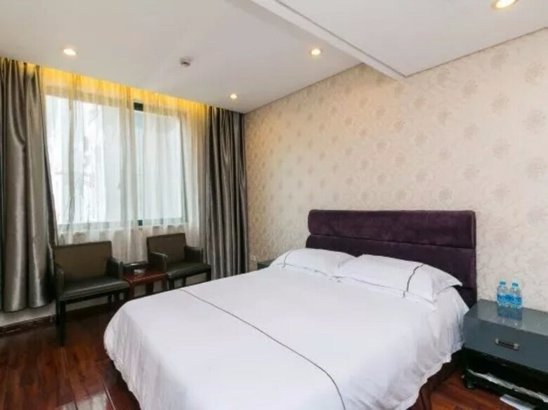 Yiwu Bai Heng Hotel
