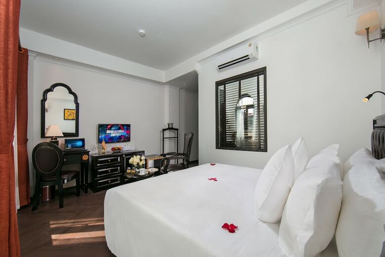 The Noble Swan Hotel & Spa