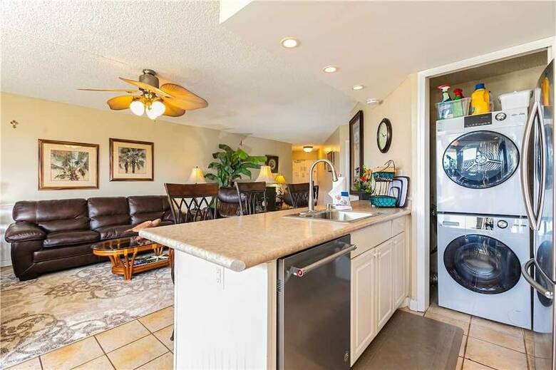 Maui Sunset A-408 - 2 Br Condo