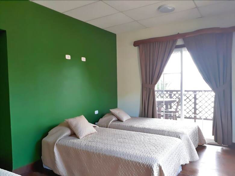 Hotel Vi�as Del Lago