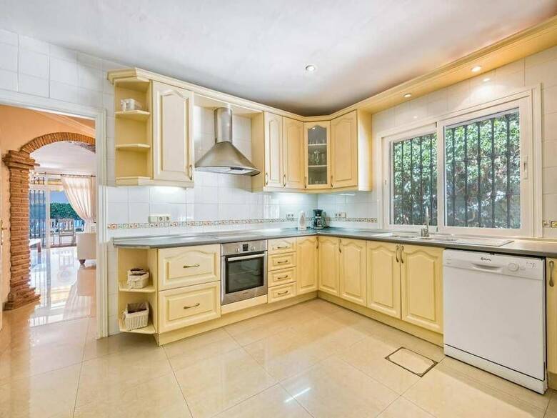 Villa Espa�a