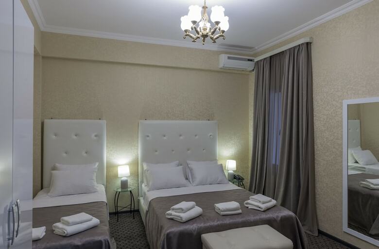 Hotel Piazza