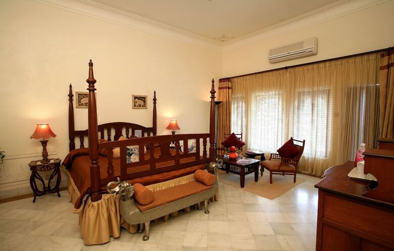 Hotel Fateh Bagh