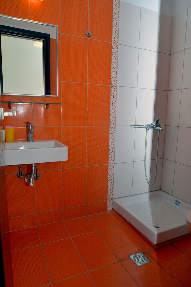 Alexandros Apartments
