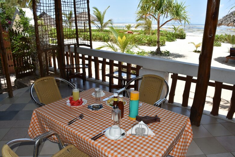Pwani Silver Sand Beach Hotel