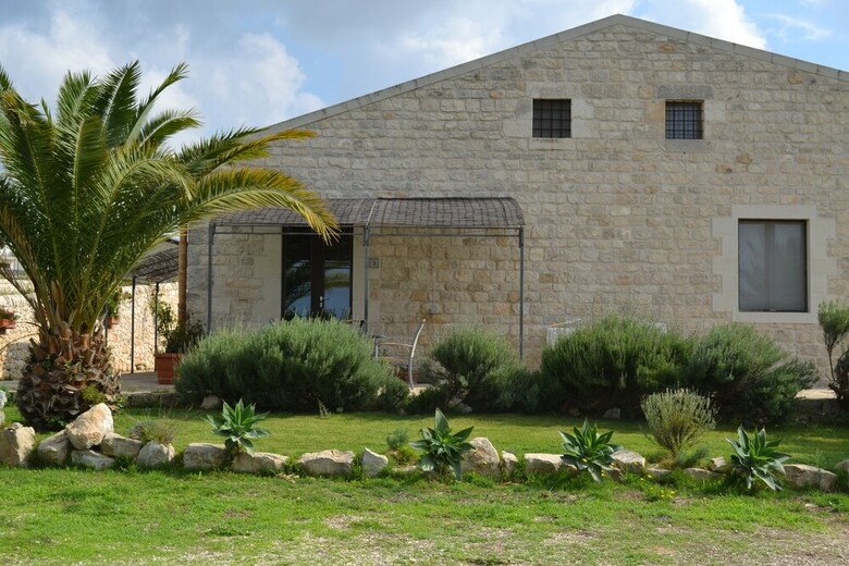 Hotel Antica Masseria Timparuci
