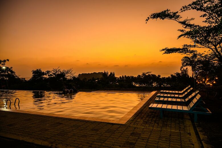 Hotel Lover View Pool Bar & Bungalows
