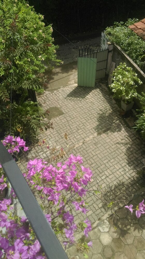 Hotel Aluthgedara Guest House