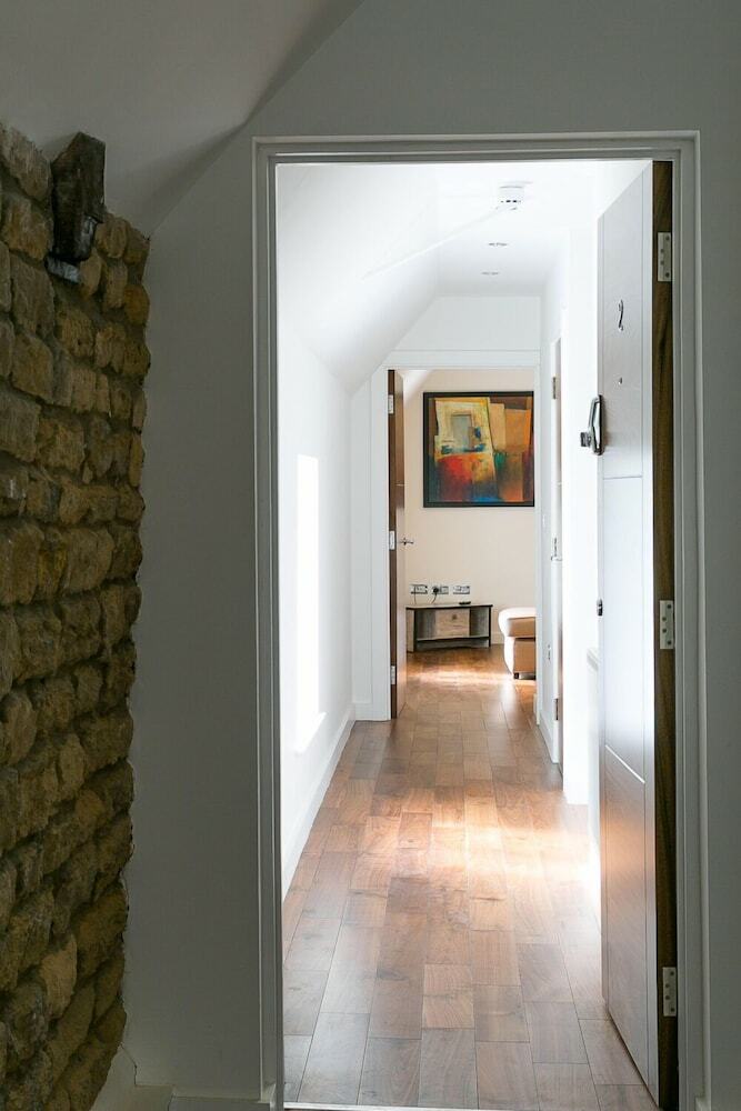 Riverside Apartments Of Stamford
