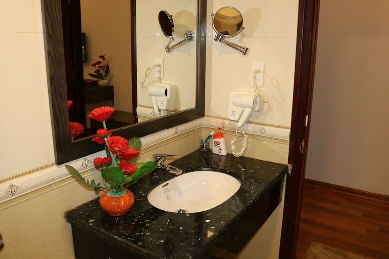 Ruby Hotel