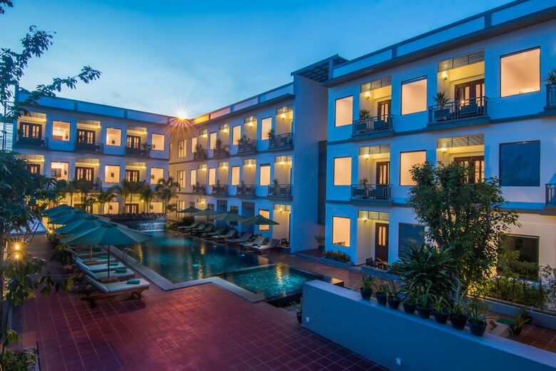Green Amazon Residence Hotel