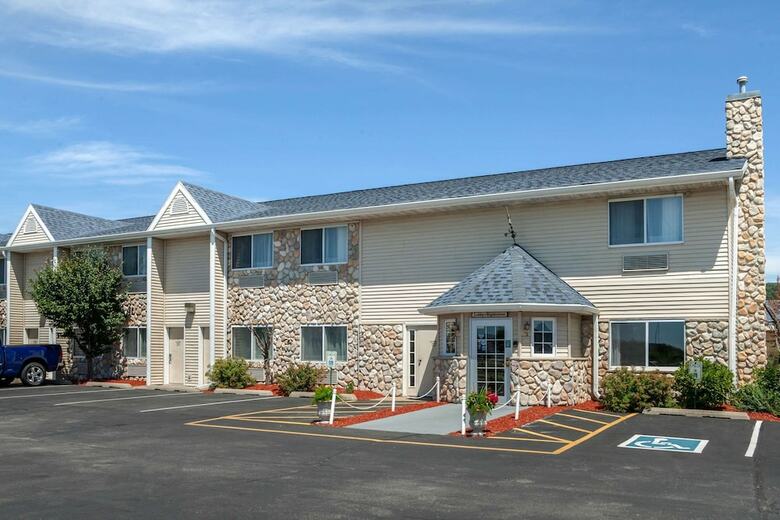 Hotel Quality Inn & Suites