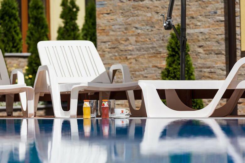 Aparthotel Vila Barovi? And Spa