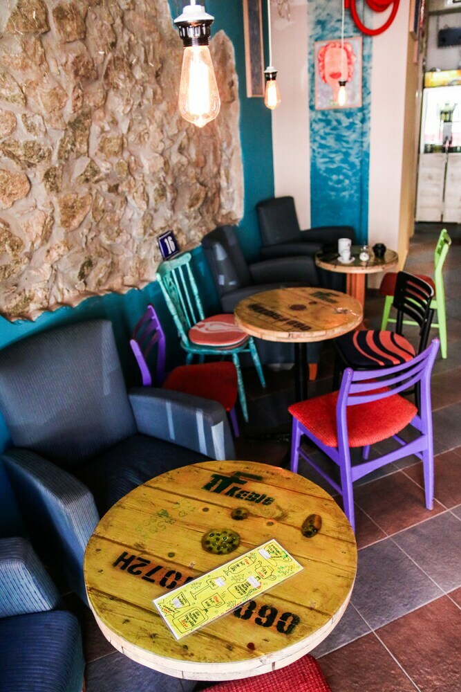 Hostal Varad Inn Hostel And Cafe