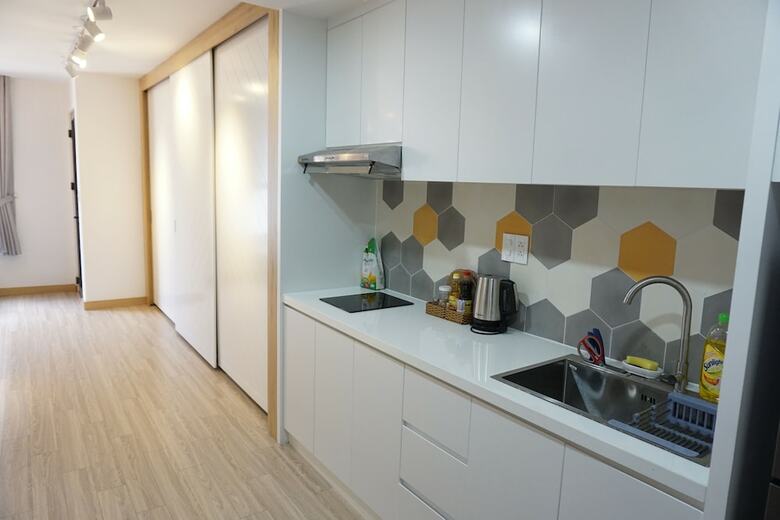 Five Star Studio Apartment Near Airport