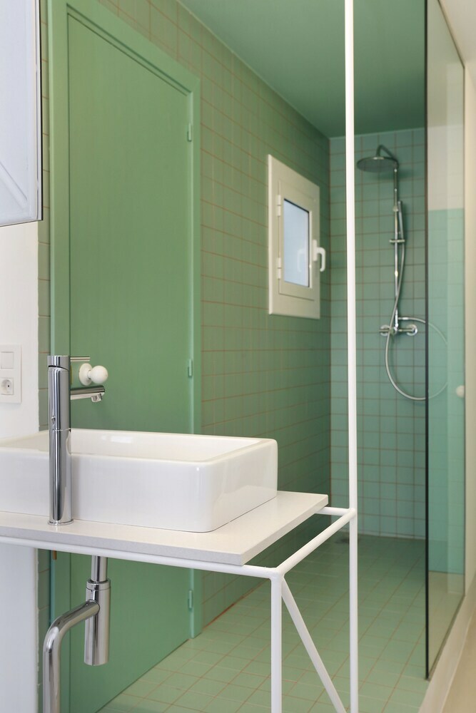 1416 - The Green Blooming Apartment