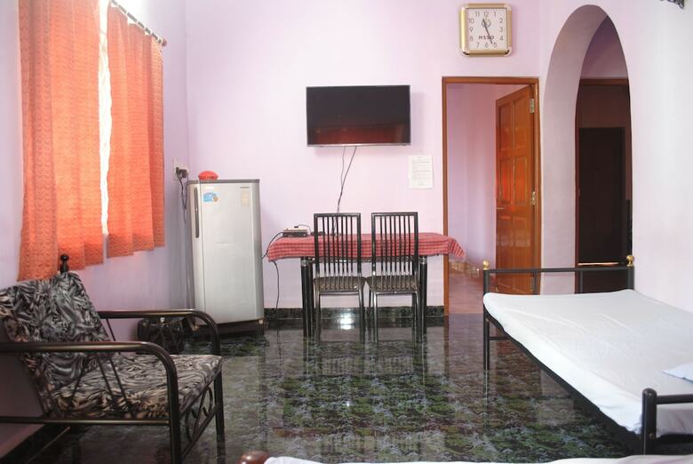 Hotel Joe And Marietta's Guesthouse