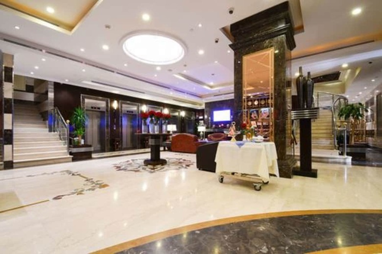 Hotel Golden Tulip Al Mektan
