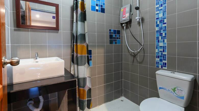 Hotel Bangtao Guest House