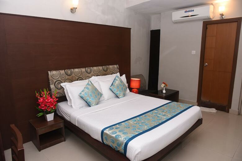 Hotel Greens Gate