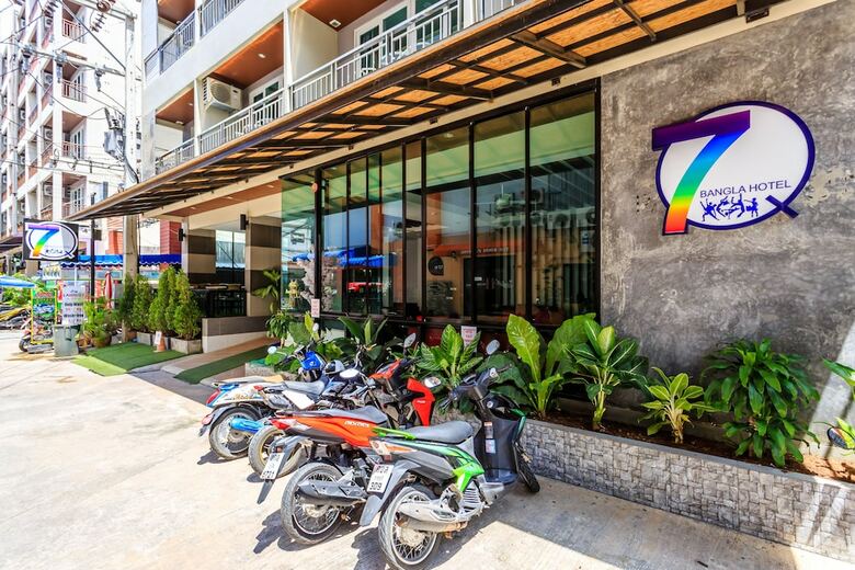 7q Bangla Hotel