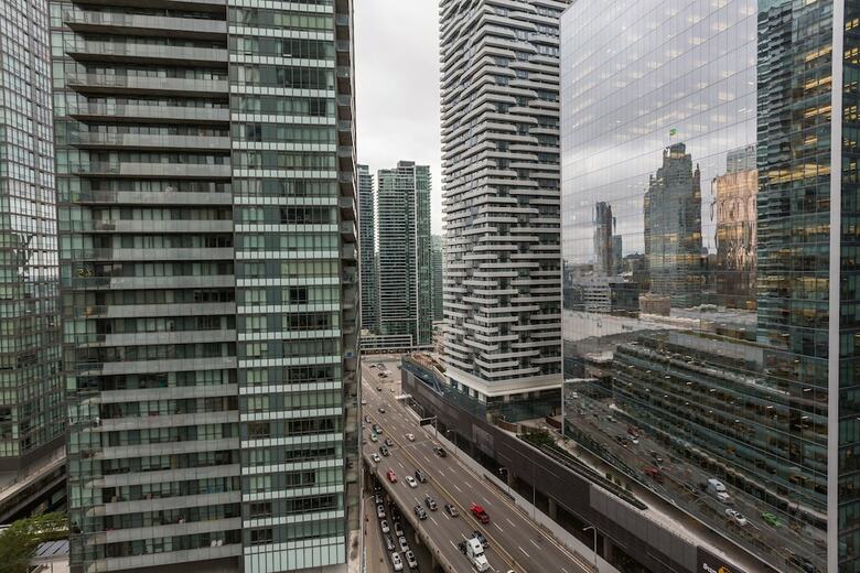 Applewood Suites - 3 Bed Waterfront Area