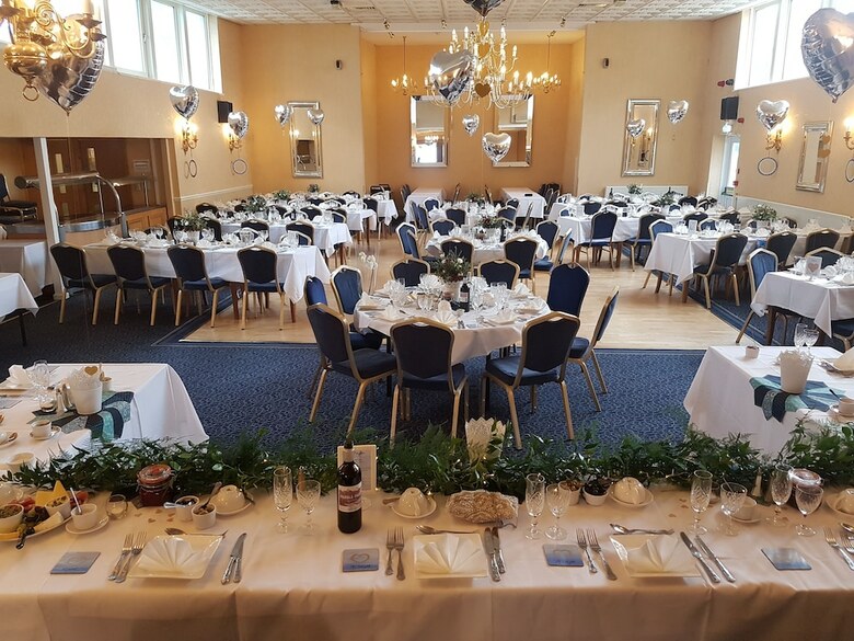 Gwesty'r Marine Hotel & Spa