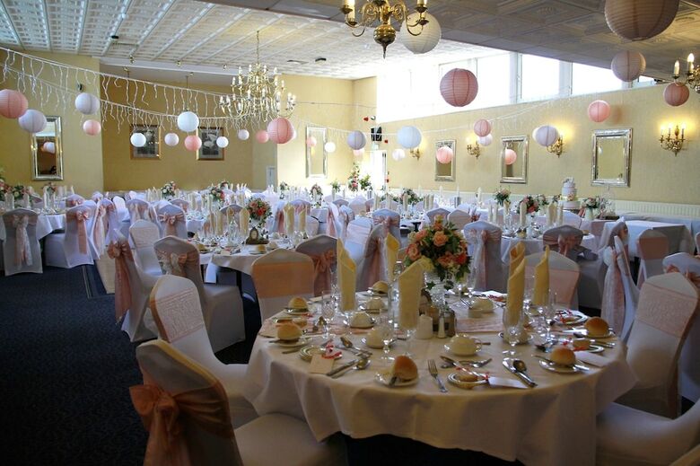 Gwesty'r Marine Hotel & Spa