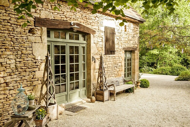 Hotel La Roche D'esteil