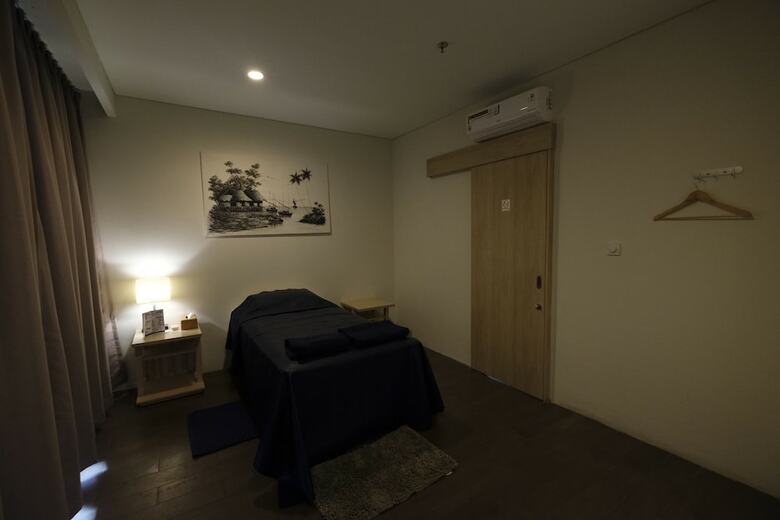 Hotel Ayola Lippo Cikarang