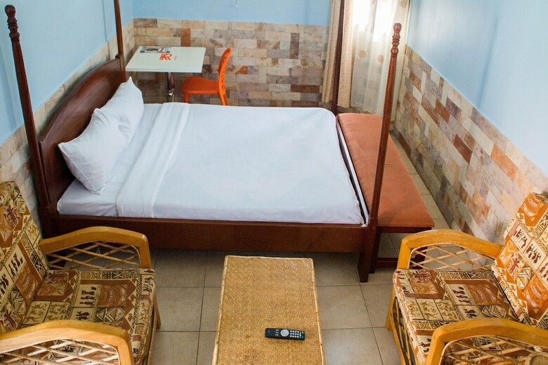 Hotel Kabalega Resort
