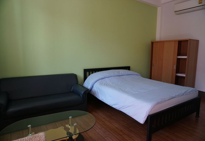 Hotel Kanoktid Place