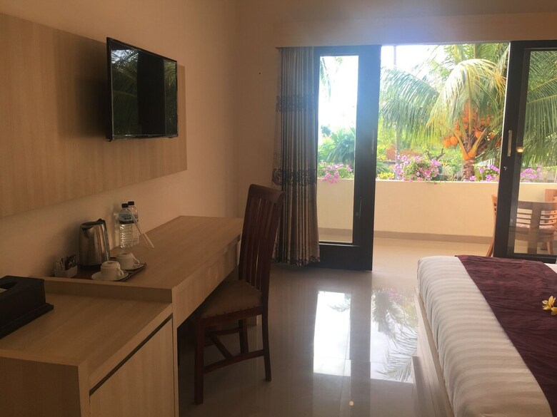 Puri Saron Senggigi Hotel