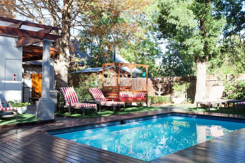Hotel 5 Seasons Guest House