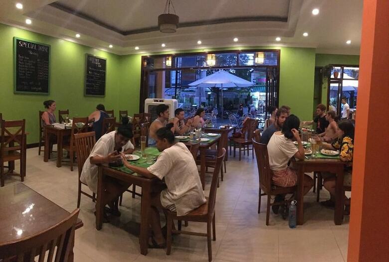 Hostal Hoa Binh Hotel