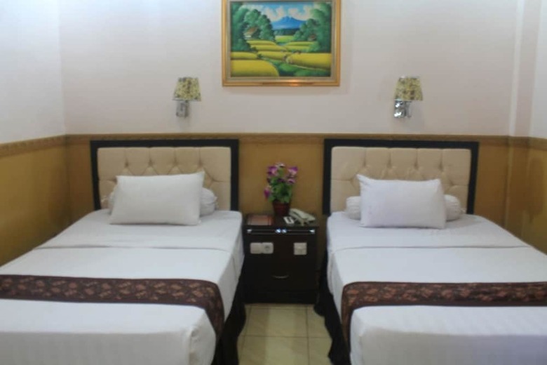 Anggraeni Hotel Ketanggungan