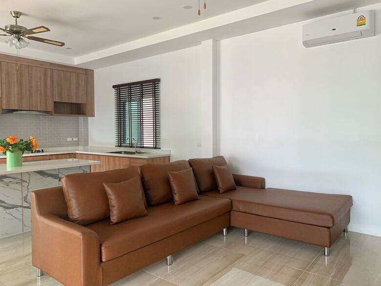 Private New Pool Villa Near Laguna