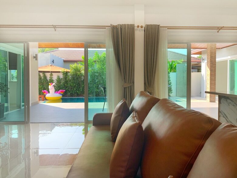 Private New Pool Villa Near Laguna