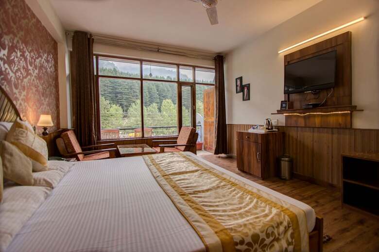 Hotel Natraj Pure Veg