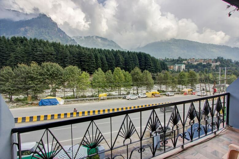 Hotel Natraj Pure Veg