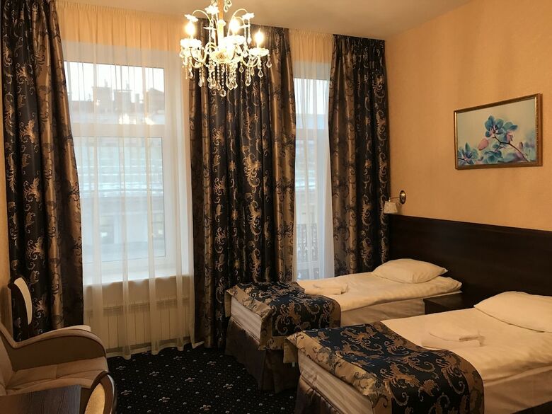 Sapphire Hotel