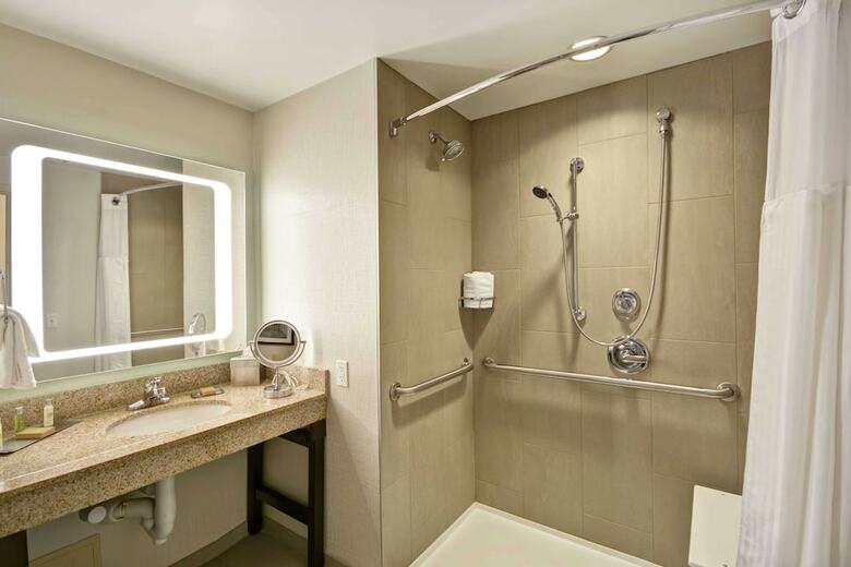 Hotel Doubletree By Hilton Chicago Midway Airport