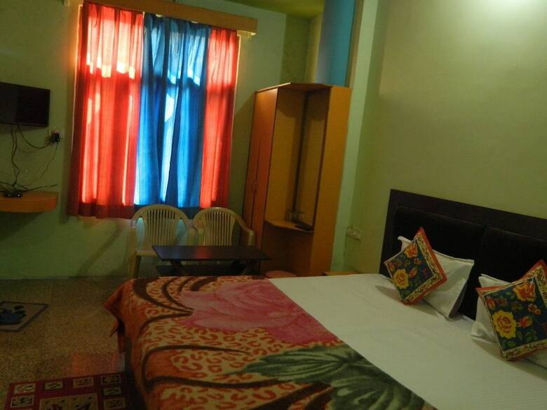 Hotel Mid Town