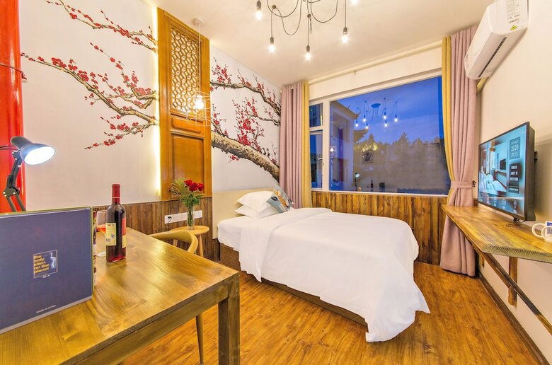 Hotel Hand Painted Art Home
