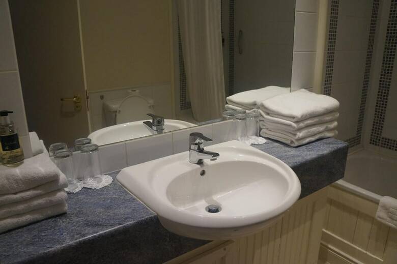 Hotel The Lough & Quay