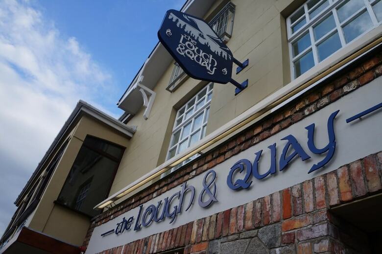 Hotel The Lough & Quay