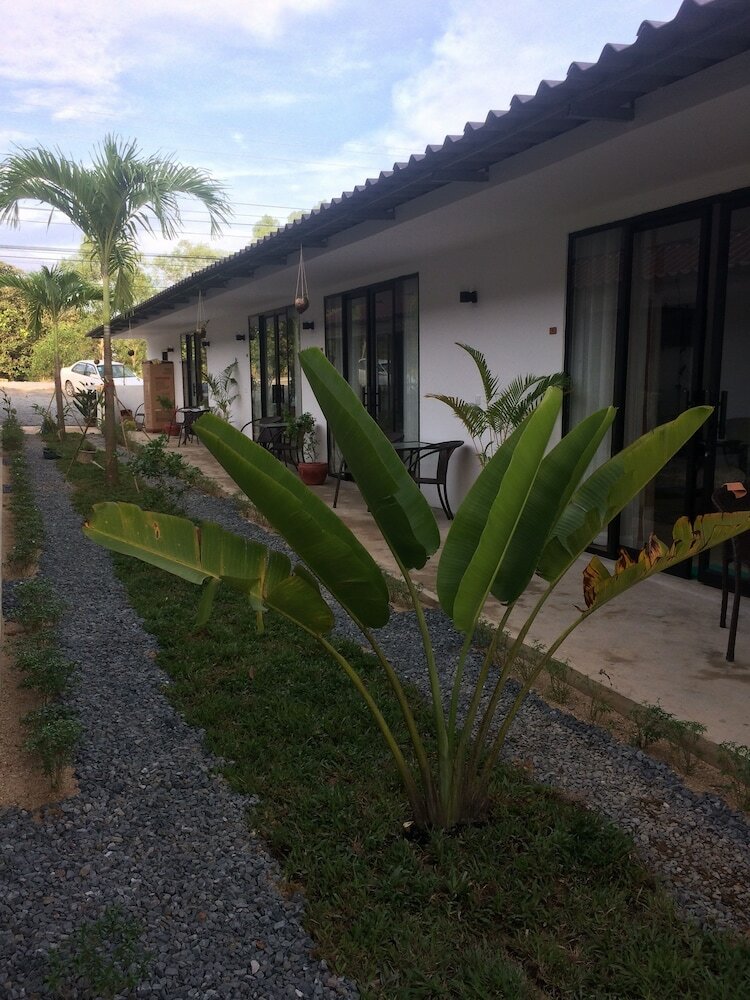Sun Leo Hotel